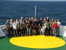 Gruppenbild der wissenschaftlichen Besatzung der Expedition MSM 16/1b